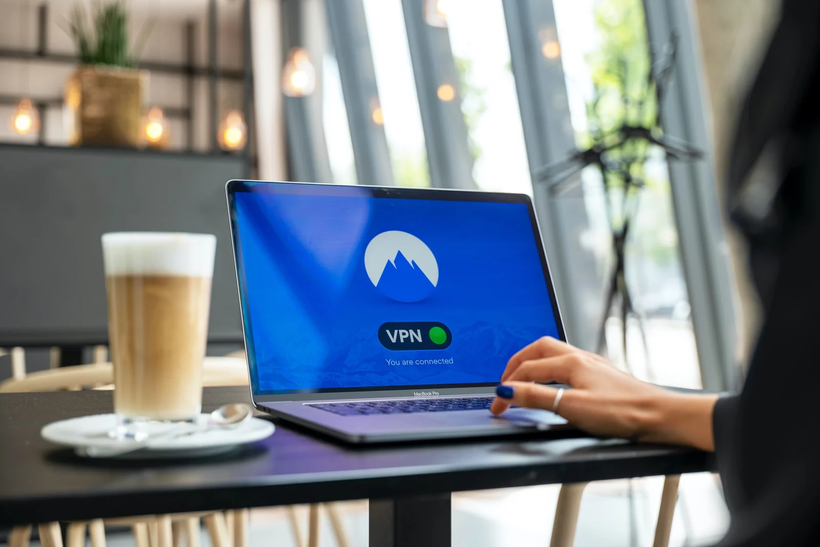 LES MEILLEURS VPN EN 2024 POUR DES VRAIS IP SÉCURISÉS